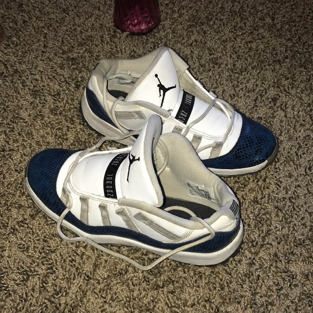 Air Jordan 11 Retro Low LE GS 'Blue Snakeskin'